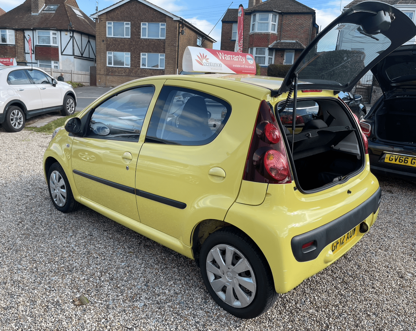 
								Peugeot 107 Active full									