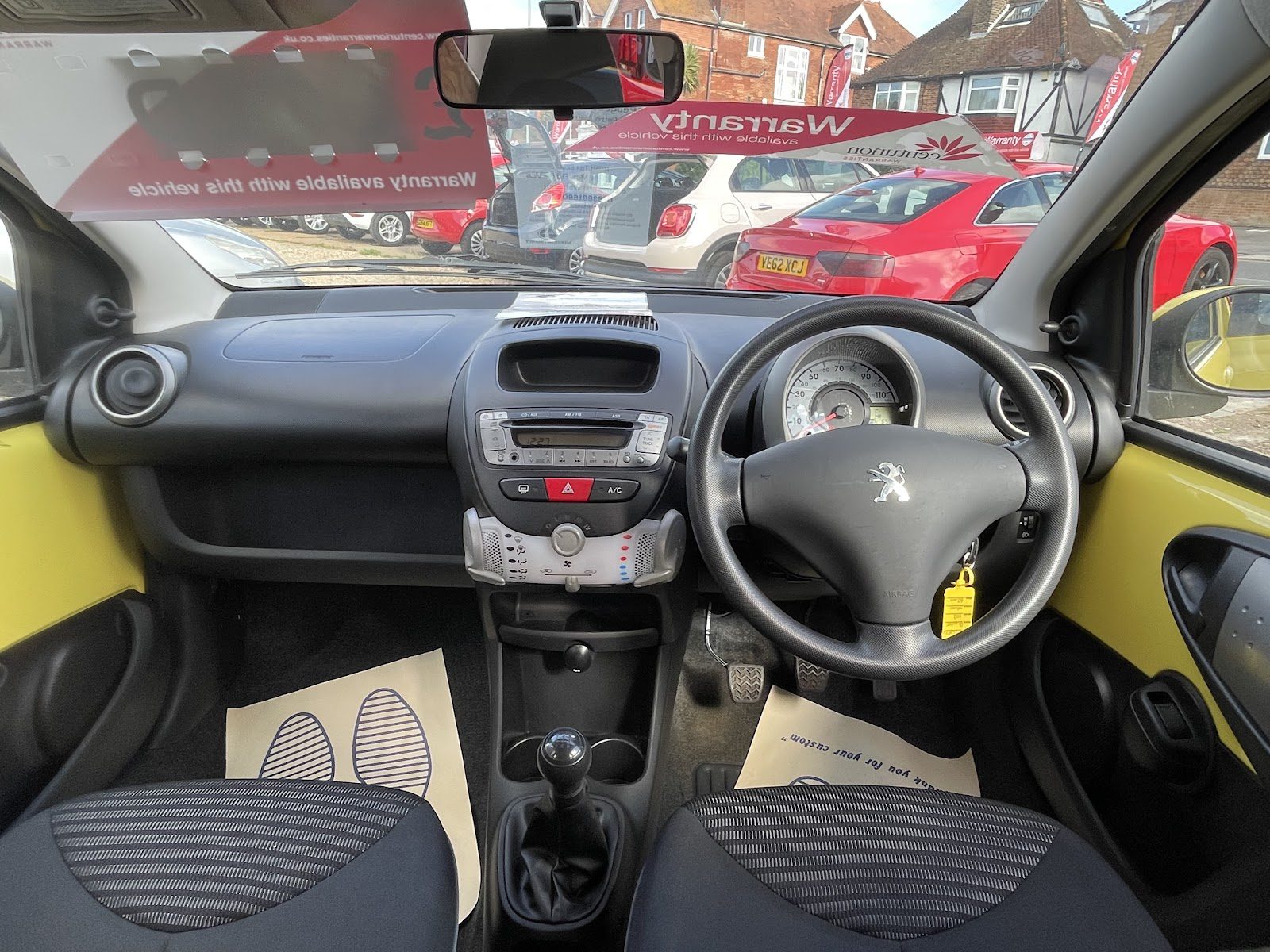 
								Peugeot 107 Active full									