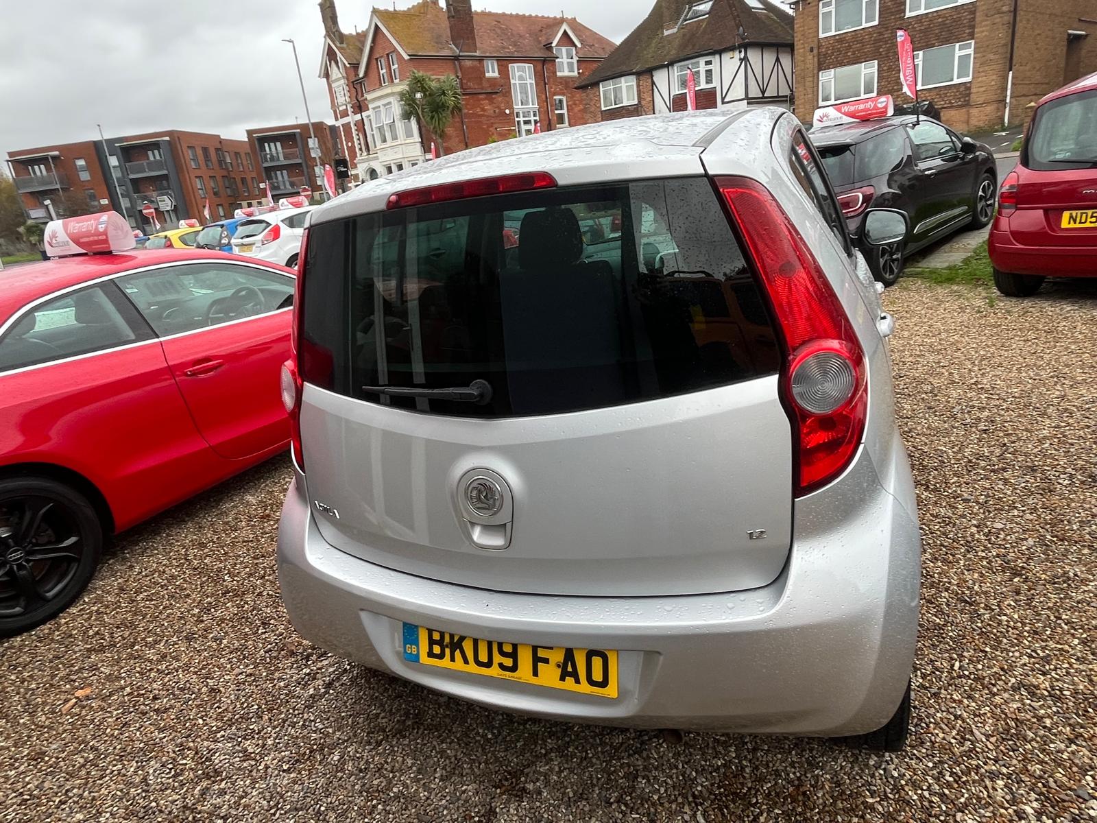 
								Vauxhall Agila full									