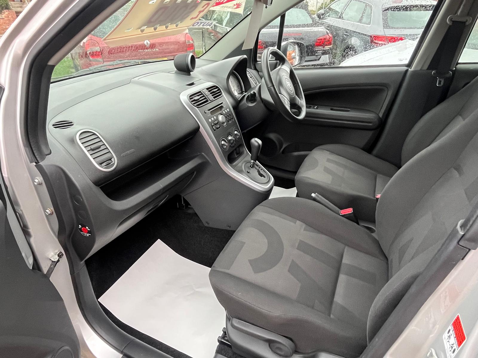 
								Vauxhall Agila full									