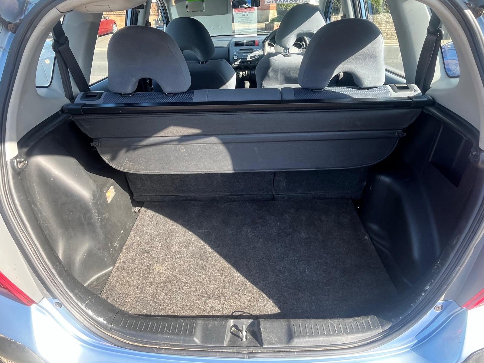 
								Honda Jazz Sport full									