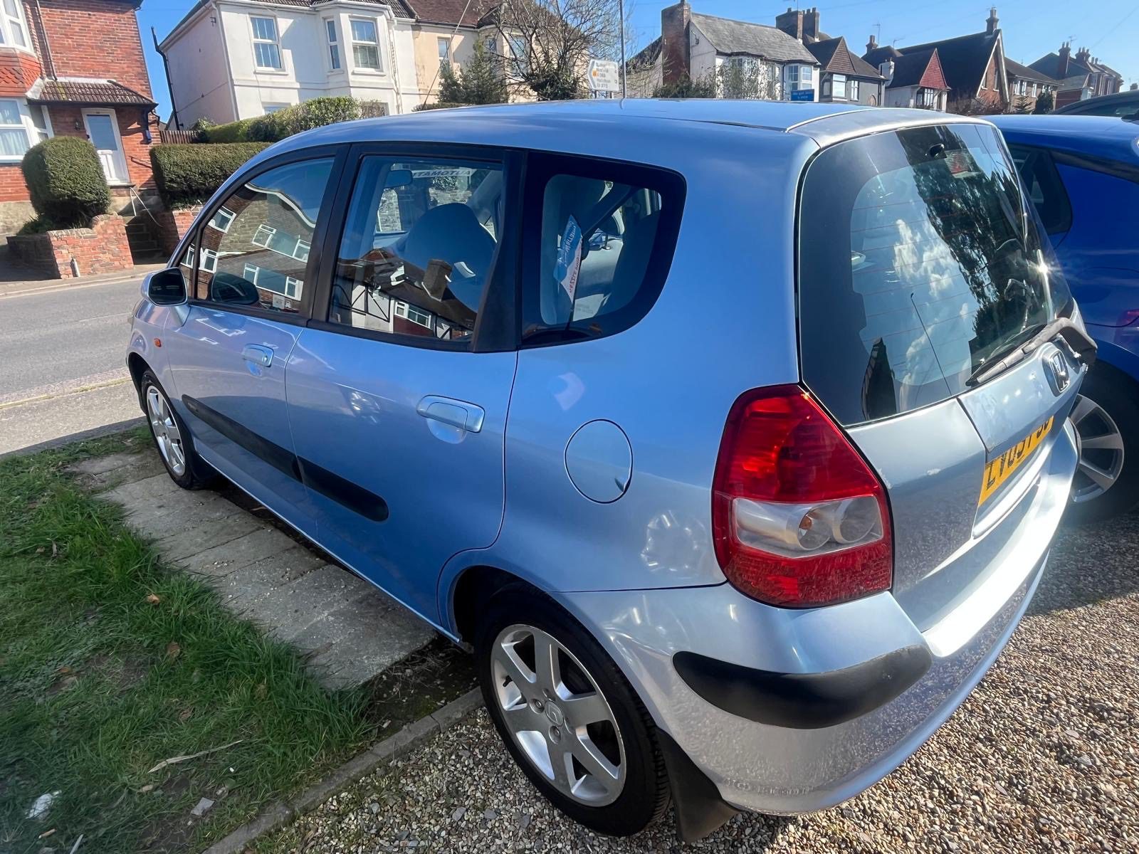 
								Honda Jazz Sport full									