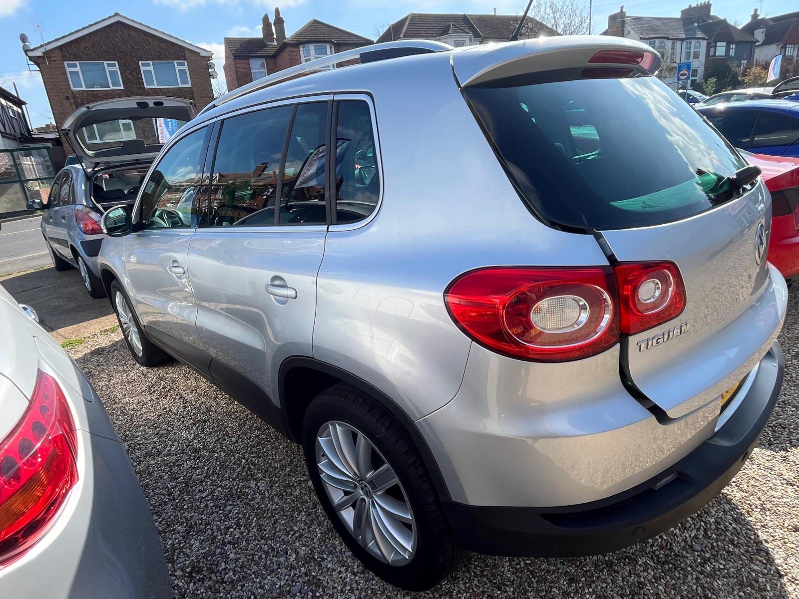 
								Volkswagen Tiguan Sport TDi full									