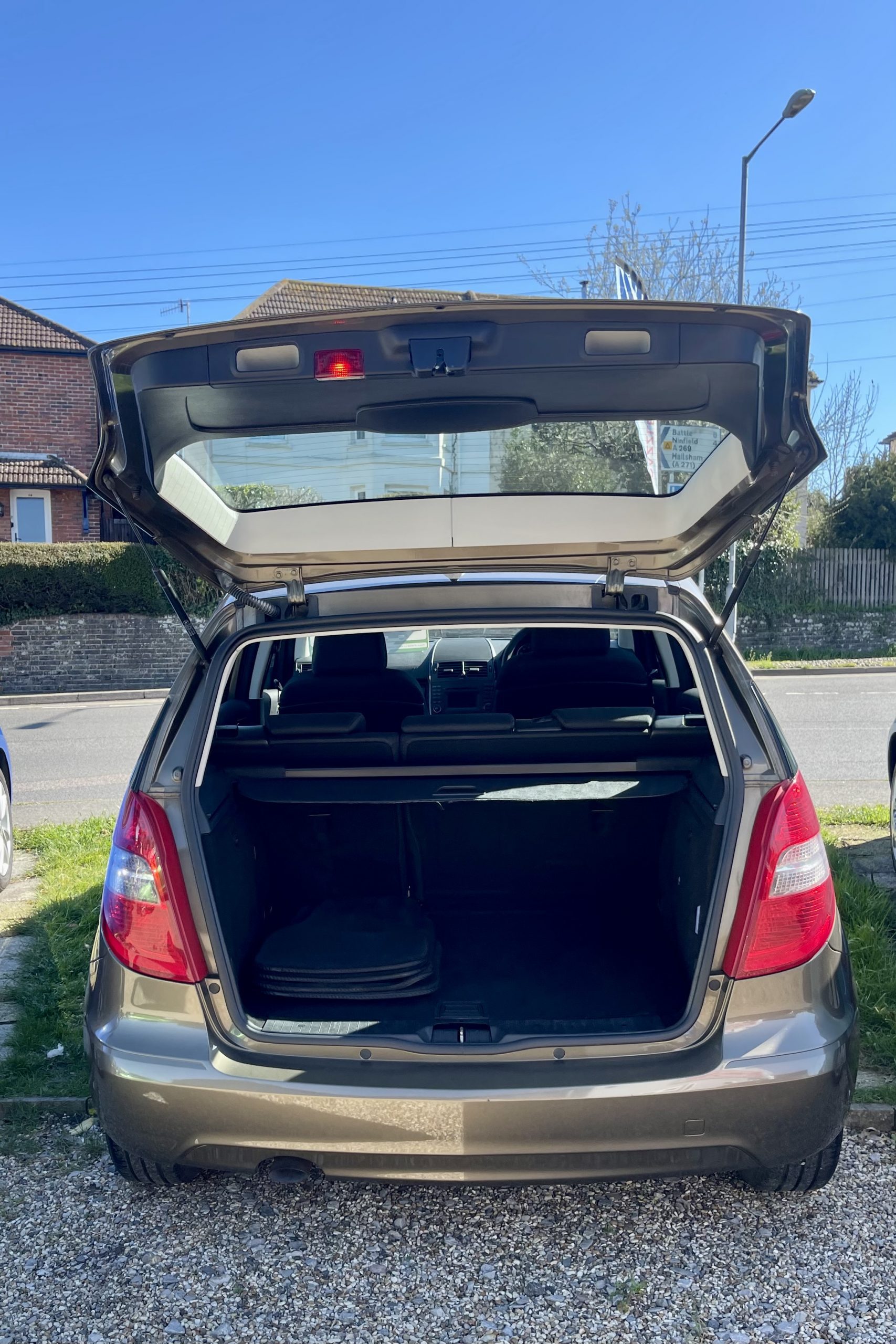 
								Mercedes A Class full									