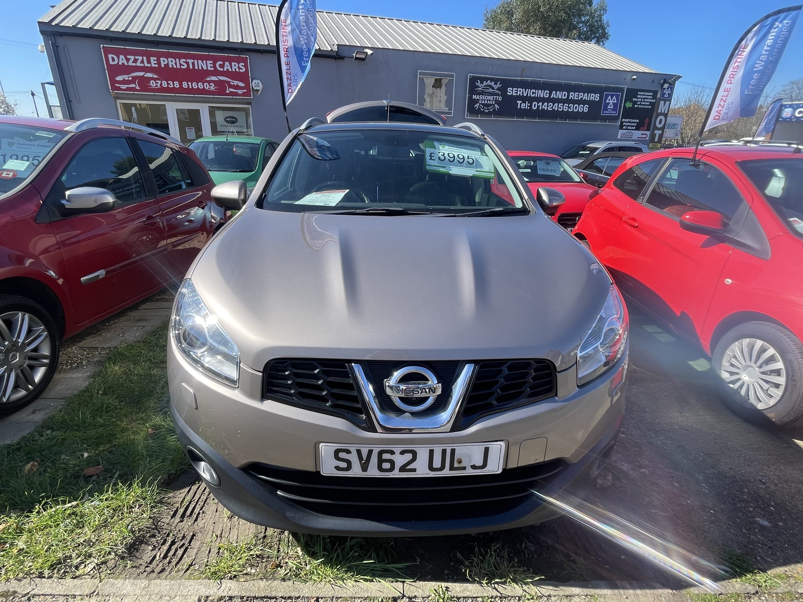 
								Nissan Qashqai full									