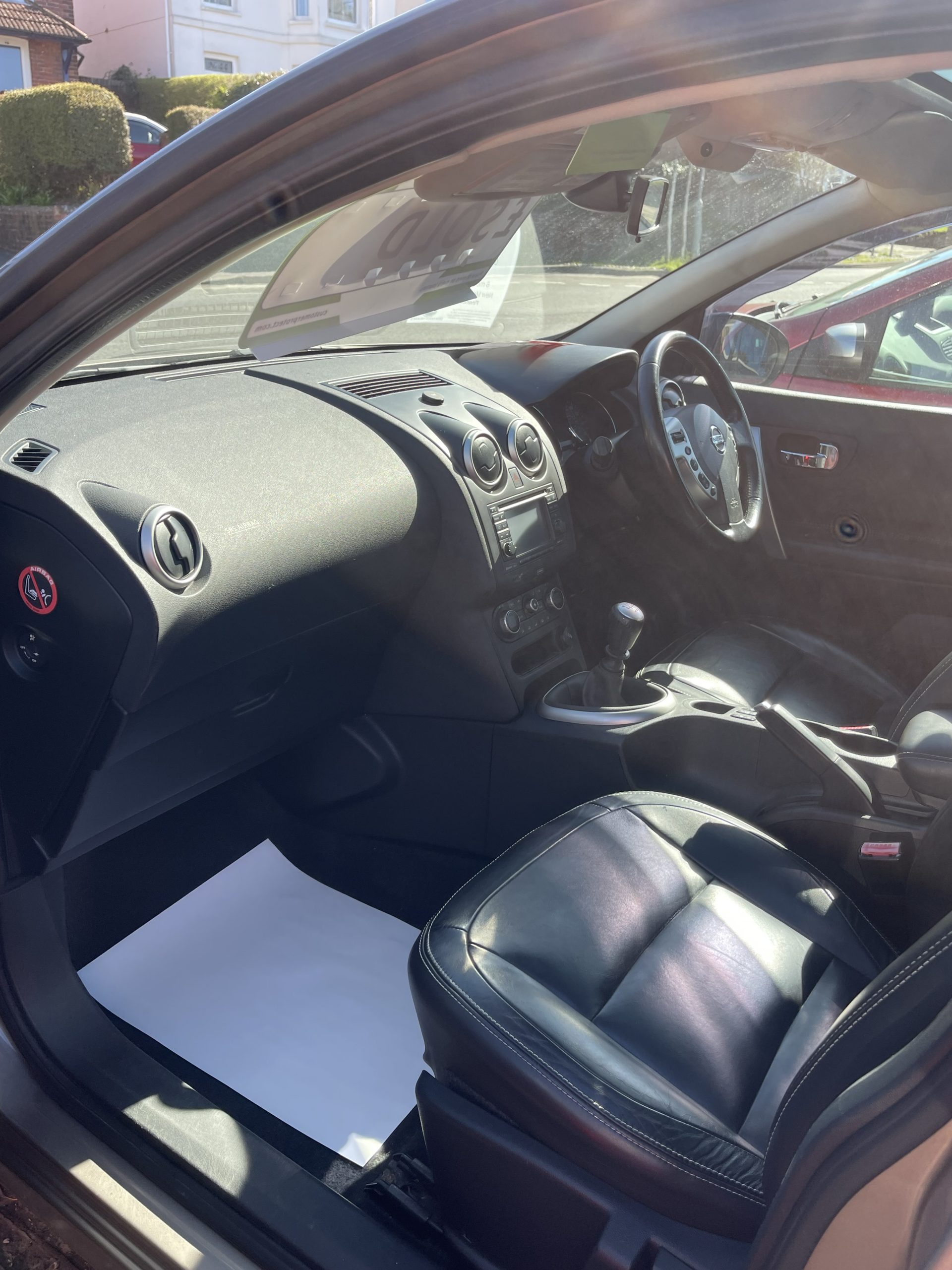 
								Nissan Qashqai full									