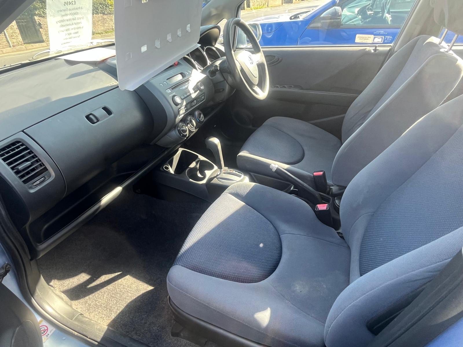 
								Honda Jazz Sport full									