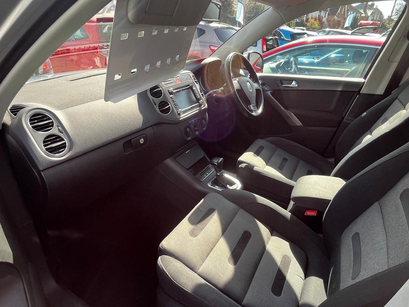 
								Volkswagen Tiguan Sport TDi full									