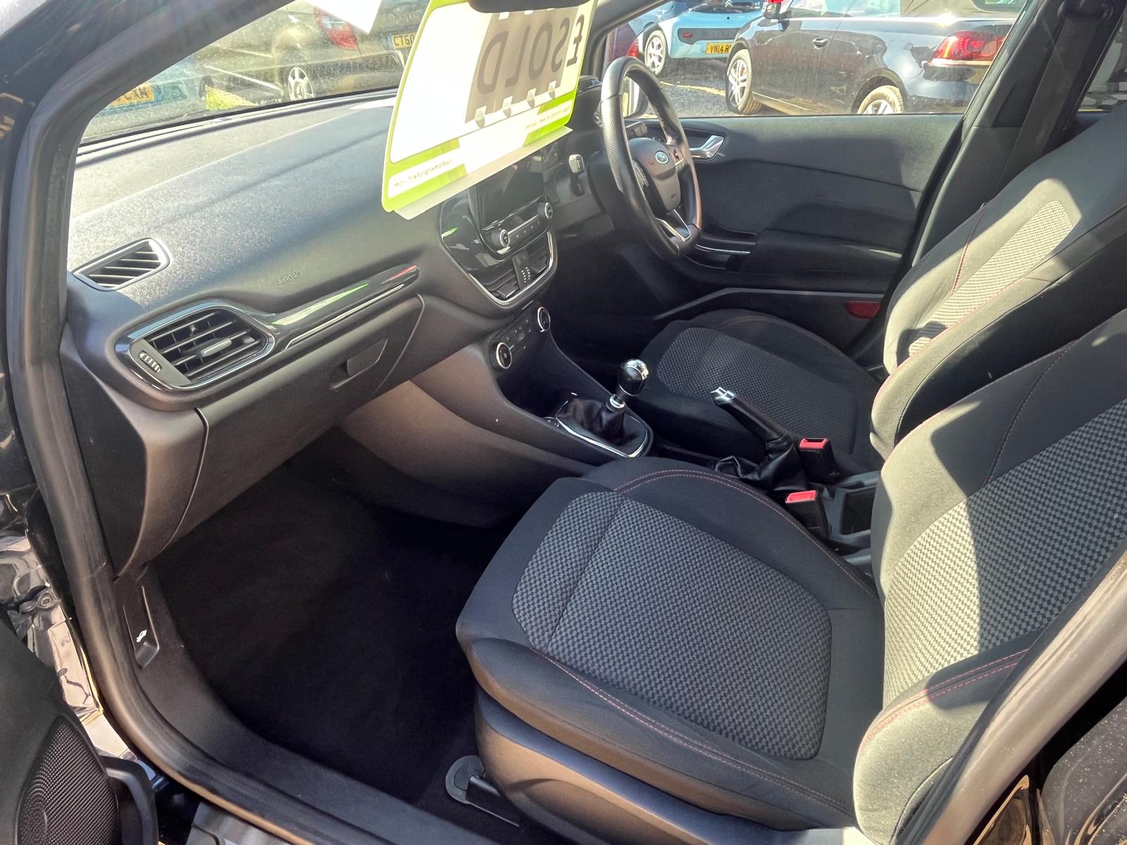 
								Ford Fiesta 1.0T EcoBoost GPF ST-Line Hatchback full									