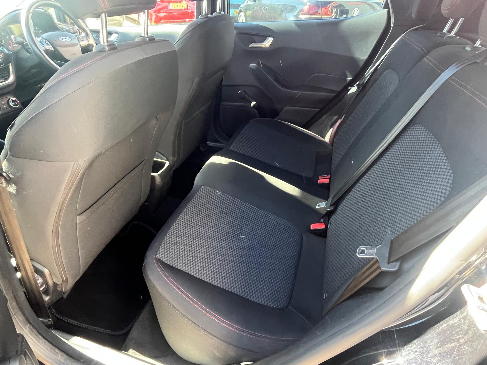 
								Ford Fiesta 1.0T EcoBoost GPF ST-Line Hatchback full									
