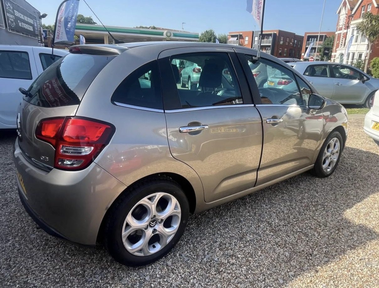 
								Citroen C3 full									