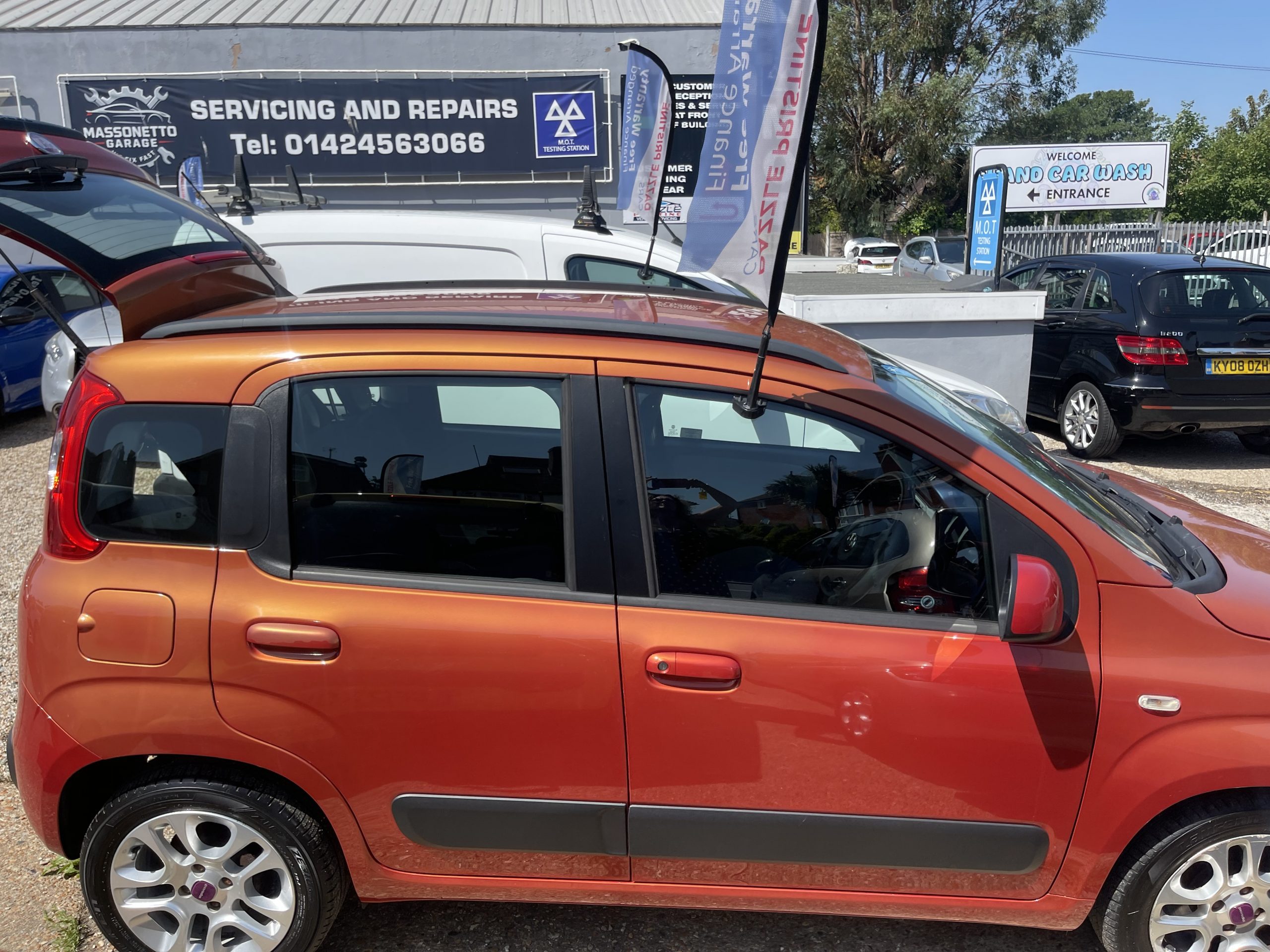 
								Fiat Panda Lounge full									