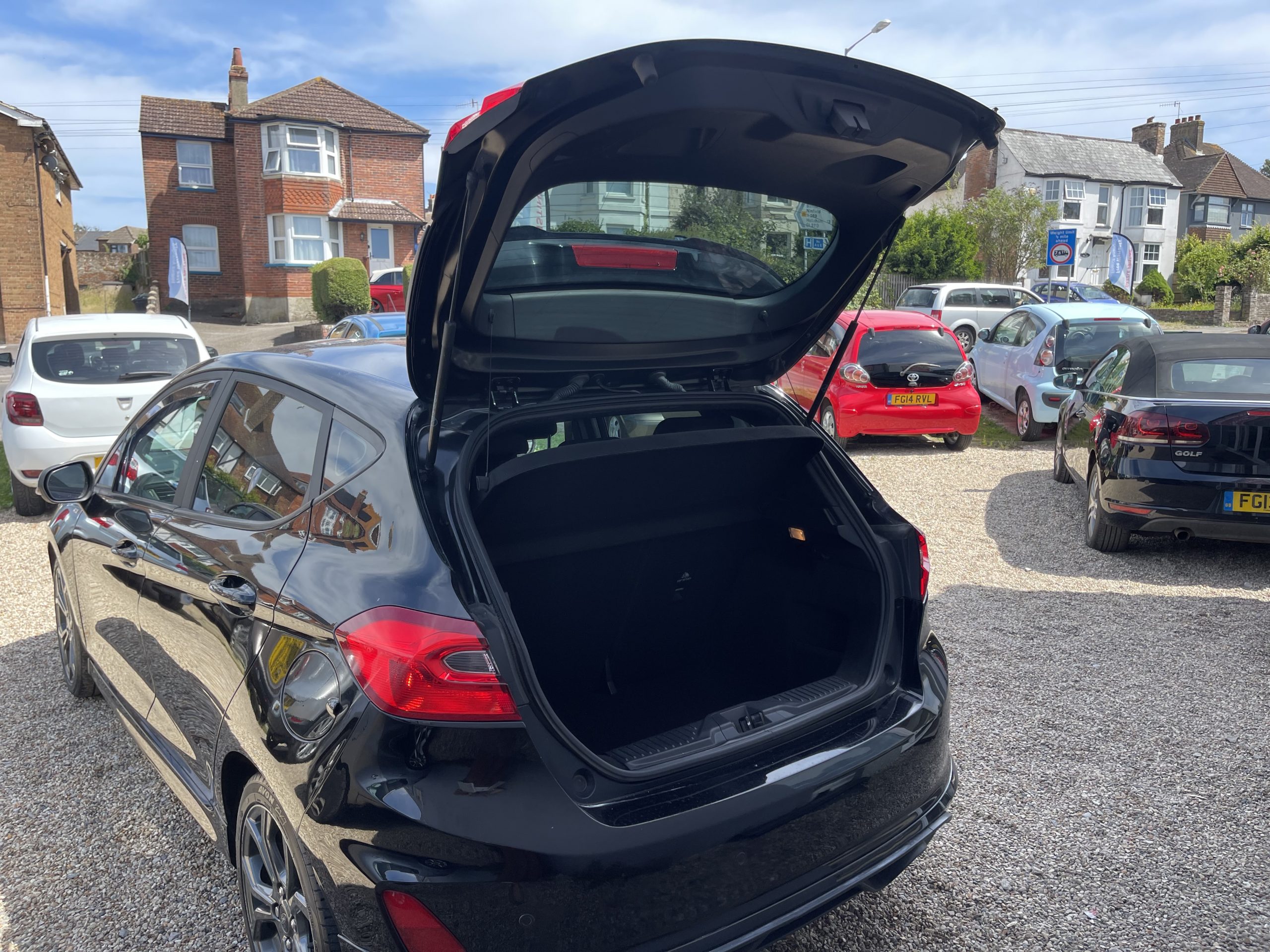 
								Ford Fiesta 1.0T EcoBoost GPF ST-Line Hatchback full									