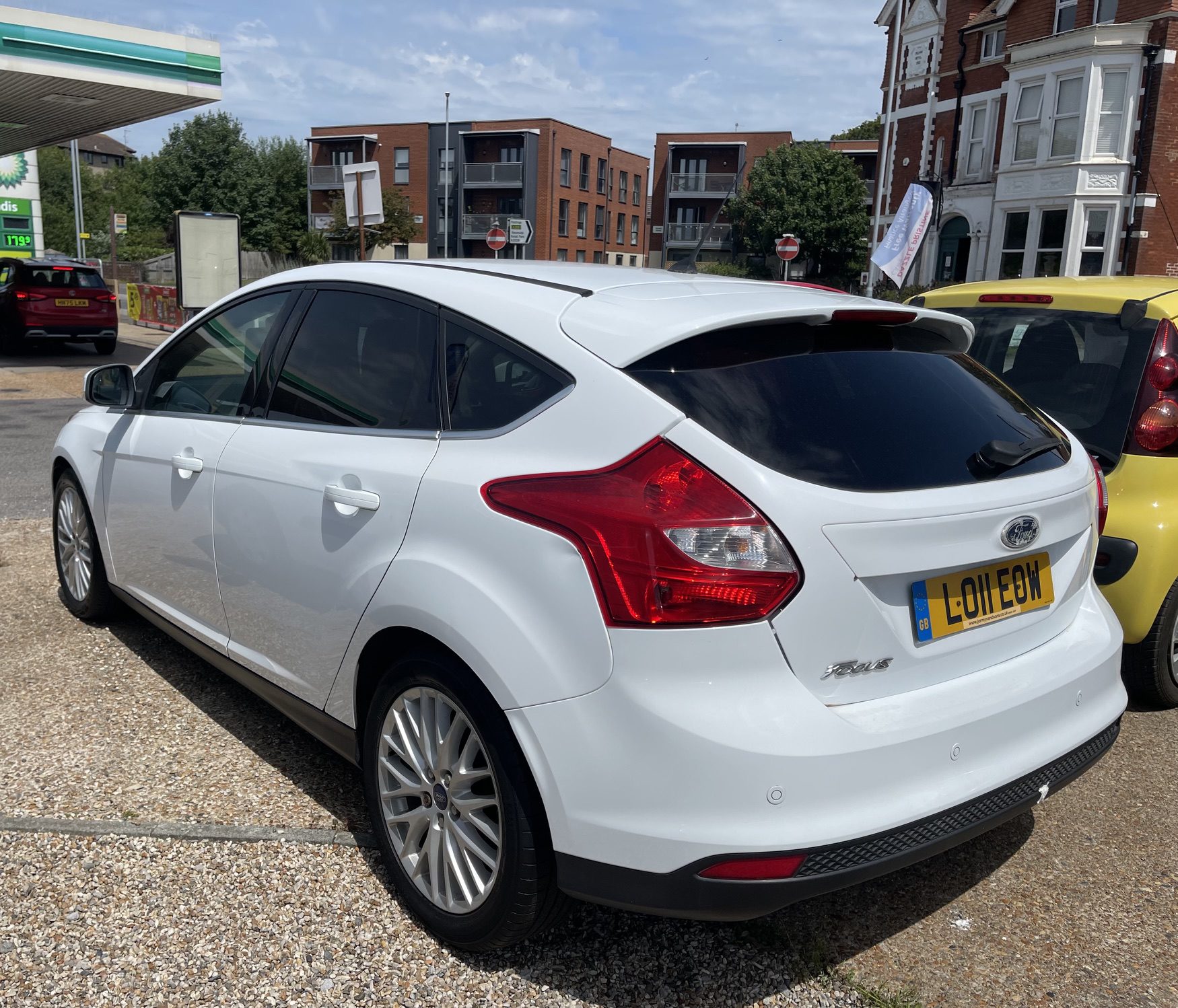 
								Ford Focus Zetec 1.6 full									