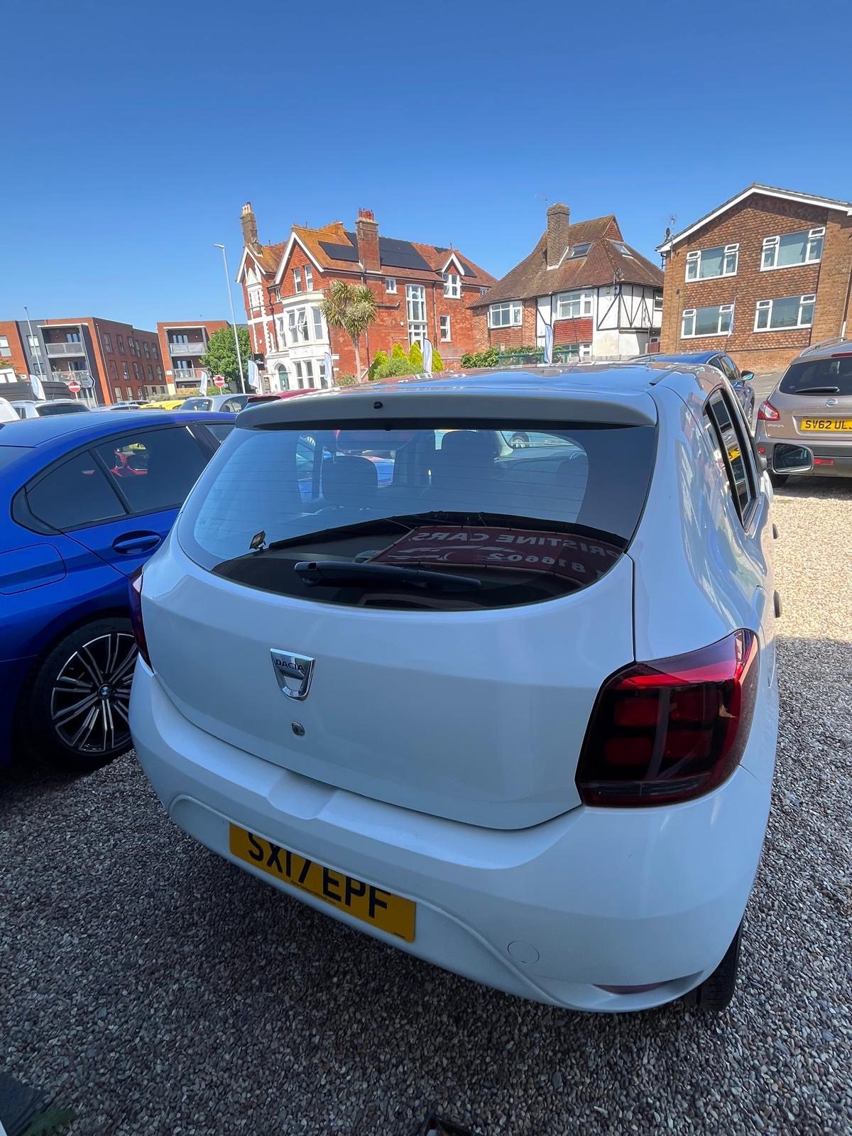 
								Dacia Sandero Ambience full									