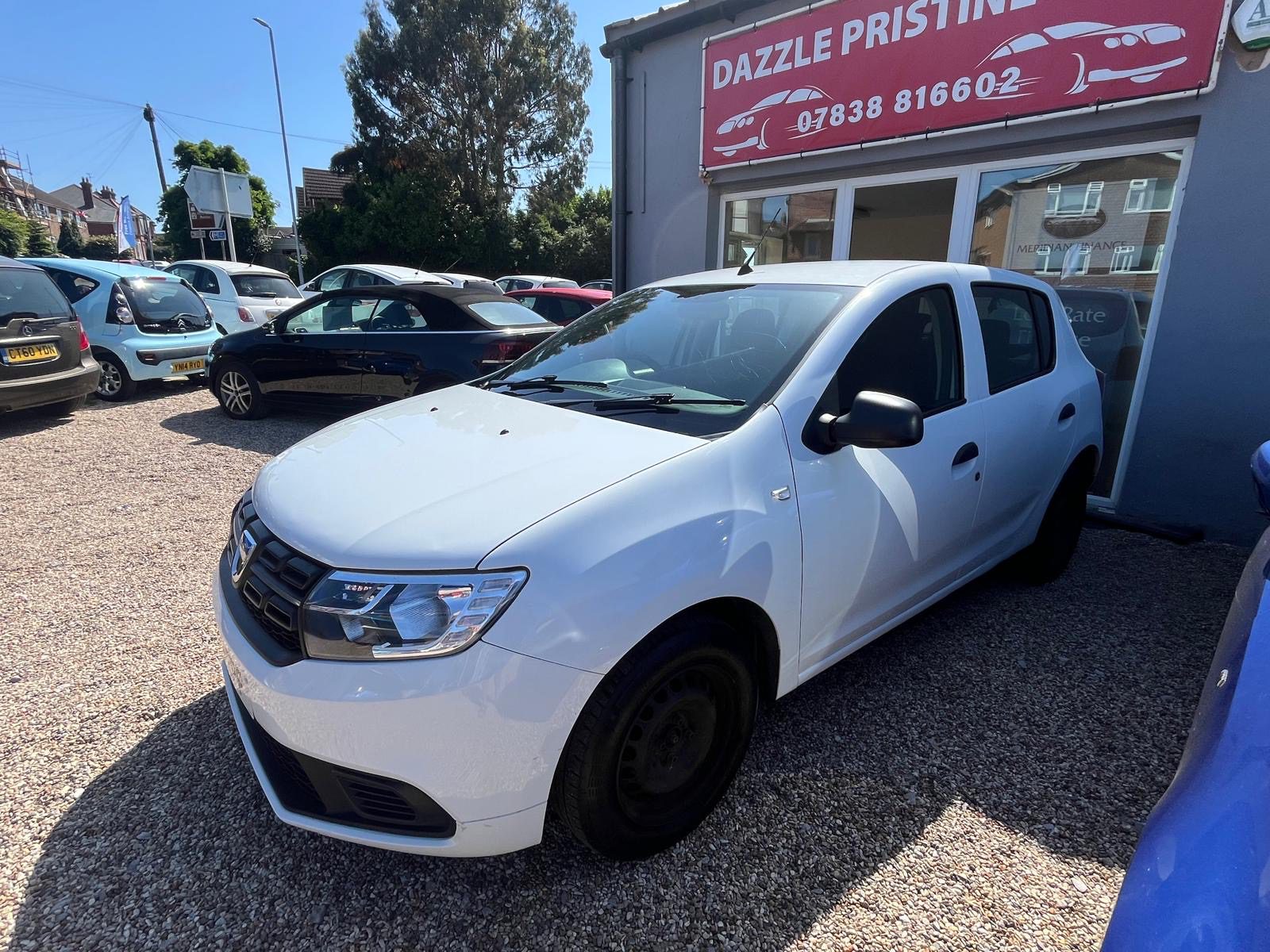 
								Dacia Sandero Ambience full									