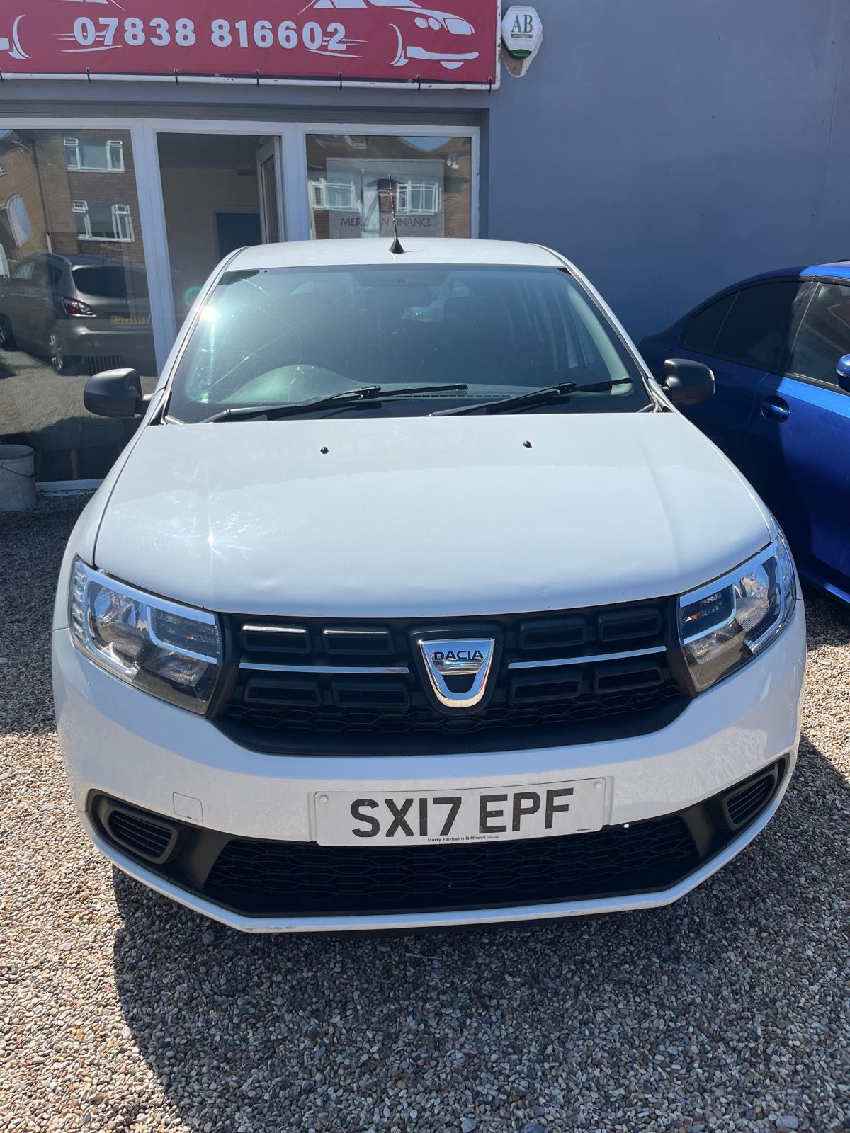 
								Dacia Sandero Ambience full									