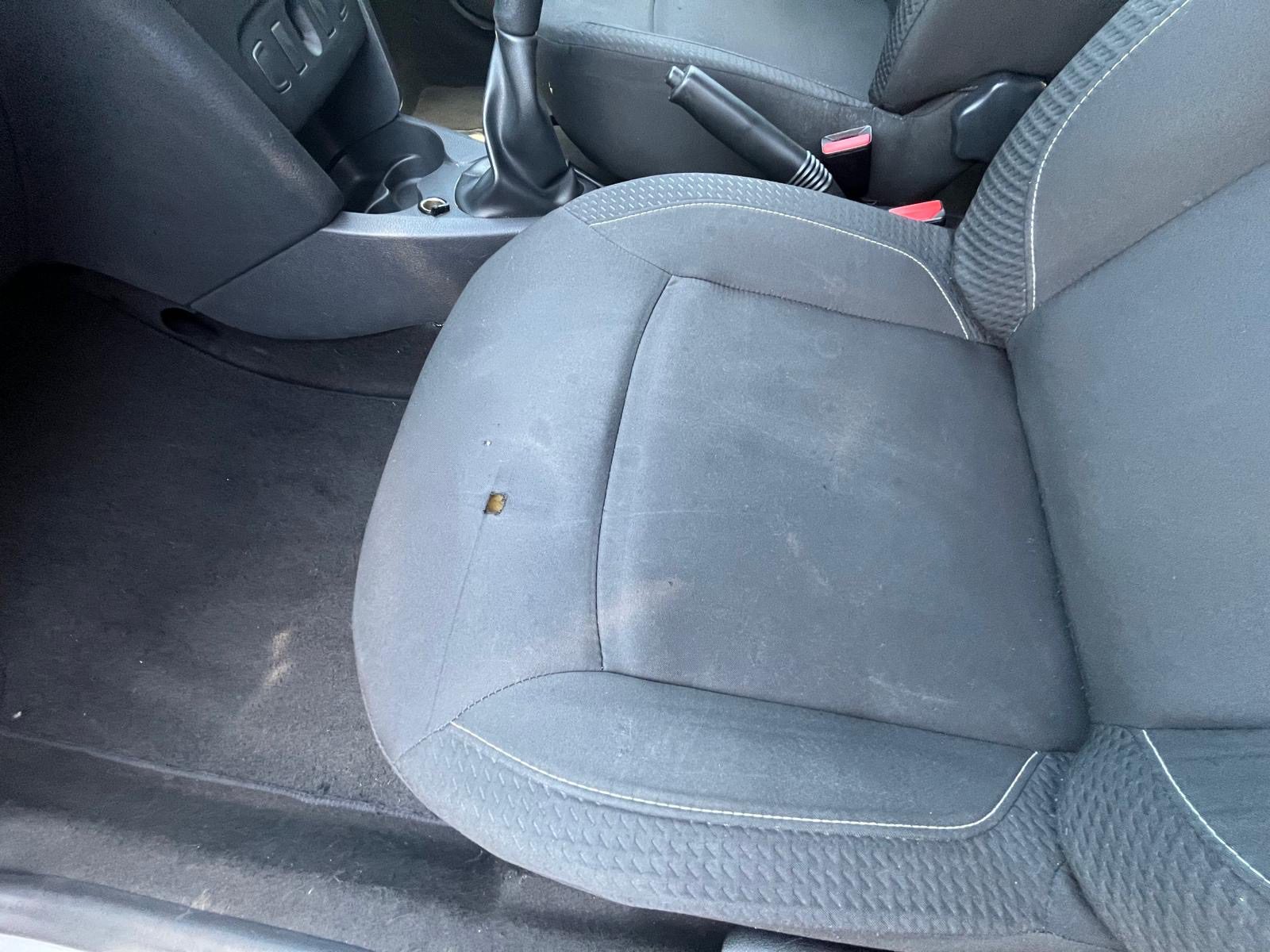 
								Dacia Sandero Ambience full									