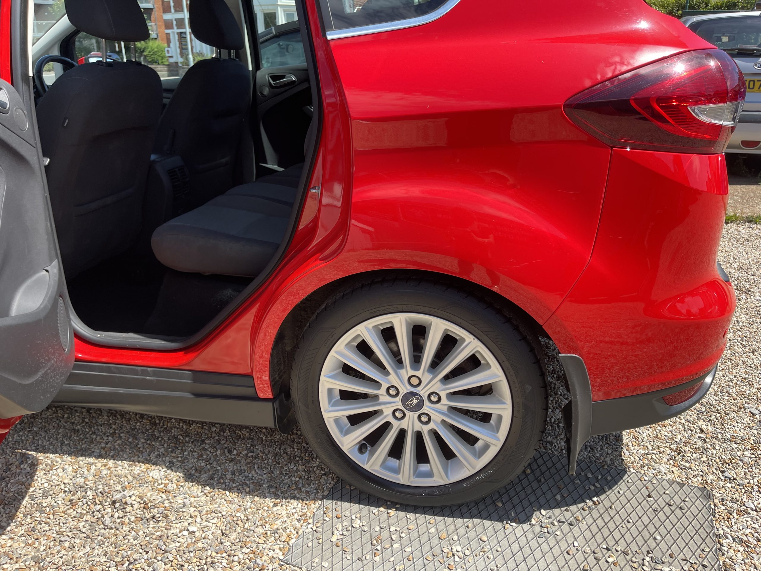 
								Ford C Max Titanium Turbo full									