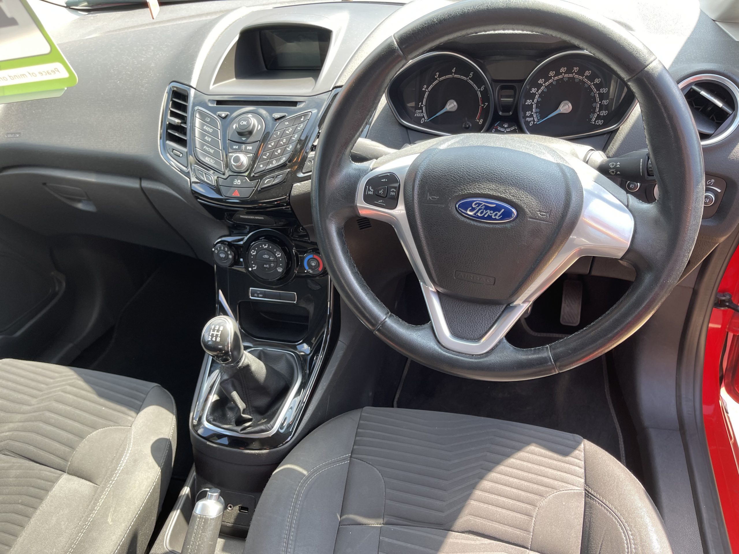 
								Ford Fiesta Zetec Ecoboost 1.0 full									
