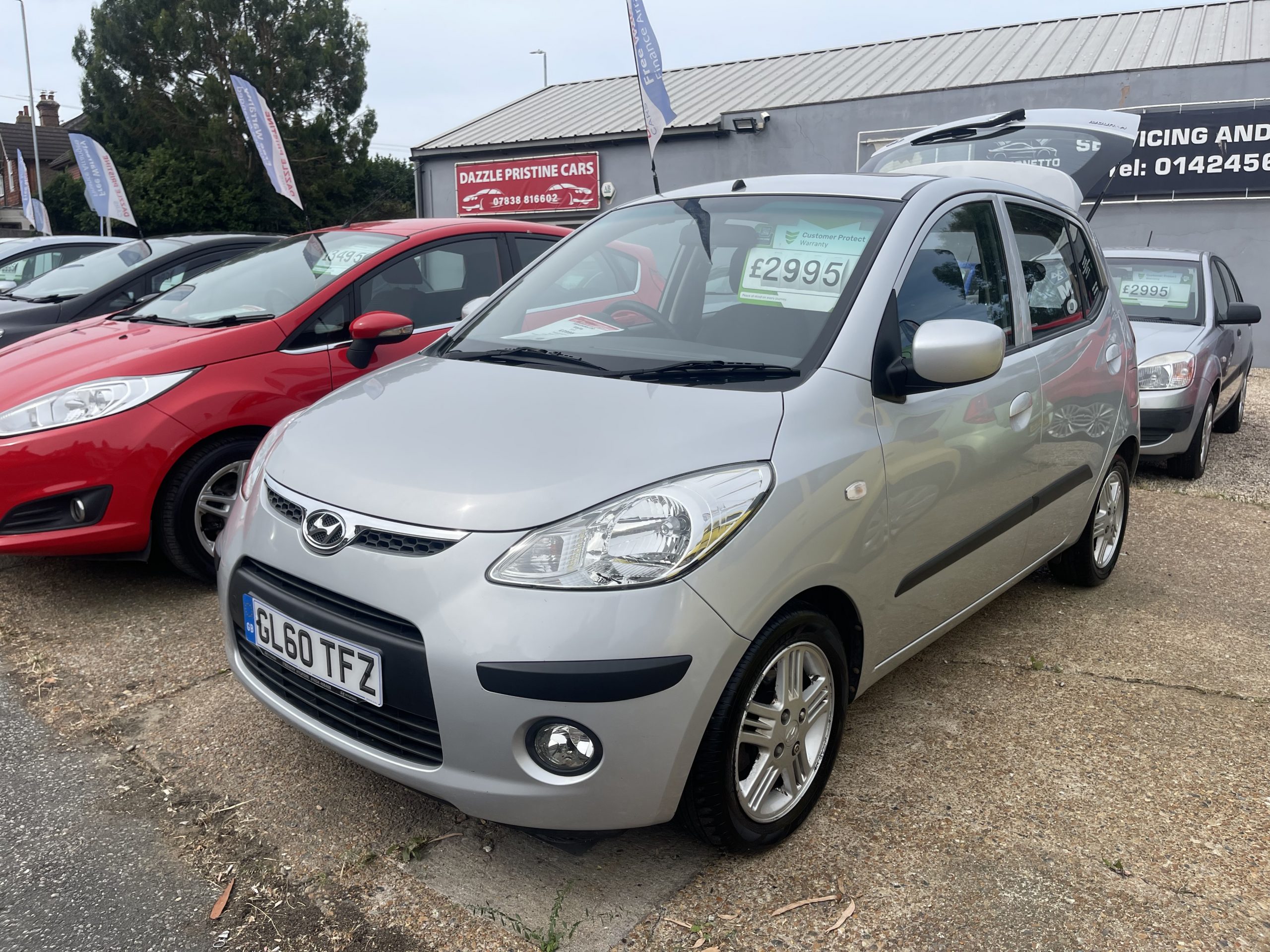 
								Hyundai i10 Style full									