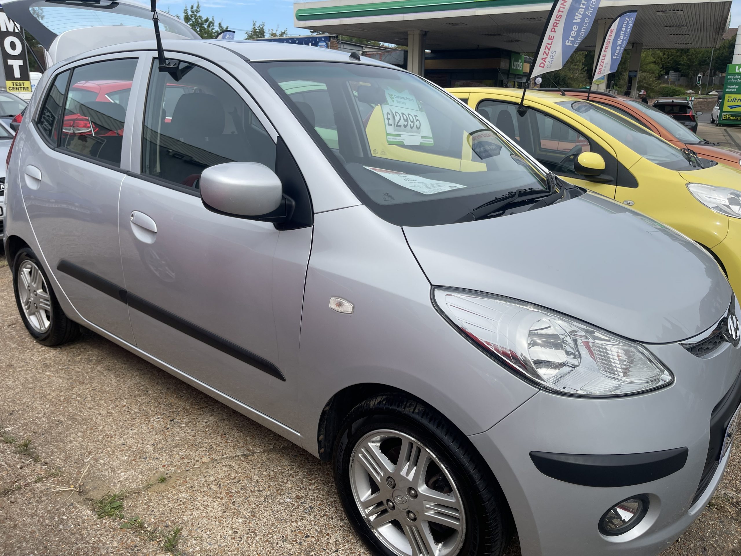 
								Hyundai i10 Style full									