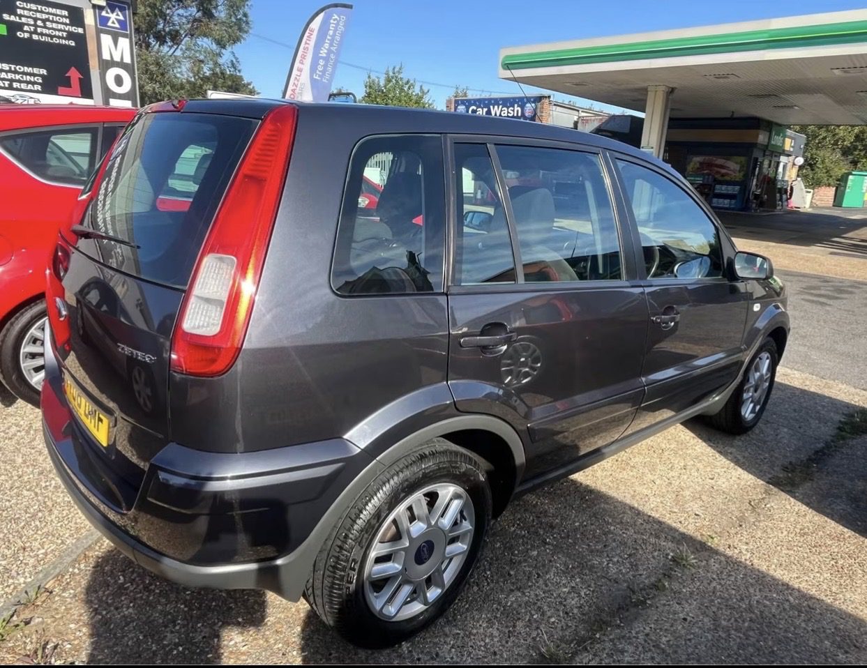 
								Ford Fusion1.6 Zetec Climate Automatic full									