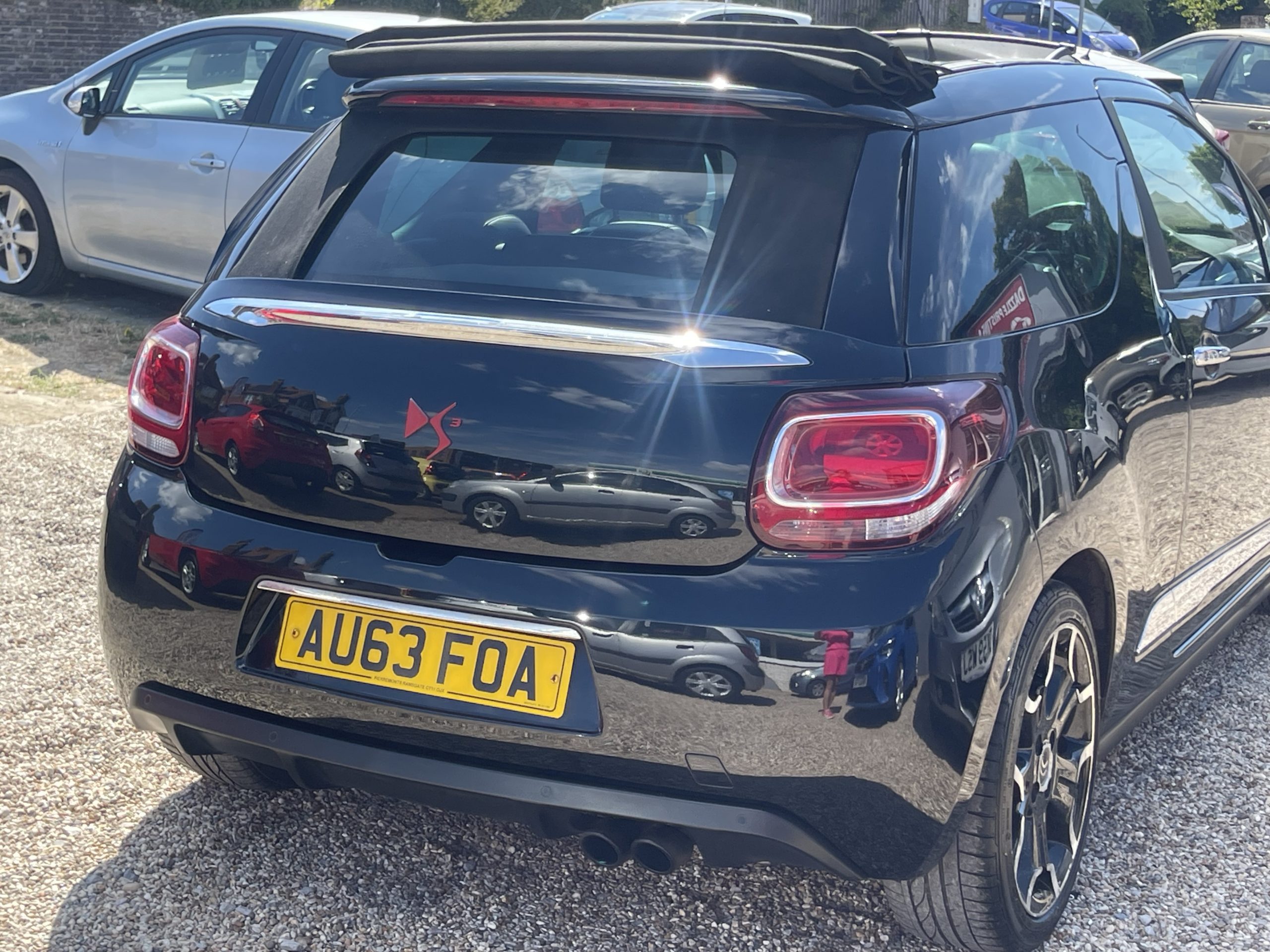 
								Citroen DS3 Cabrio DSport Plus full									