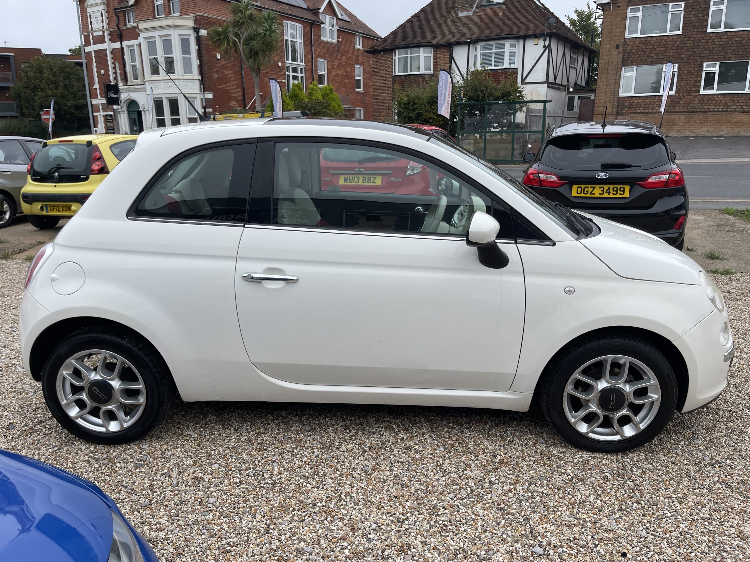 
								Fiat 500 1.2 Lounge full									