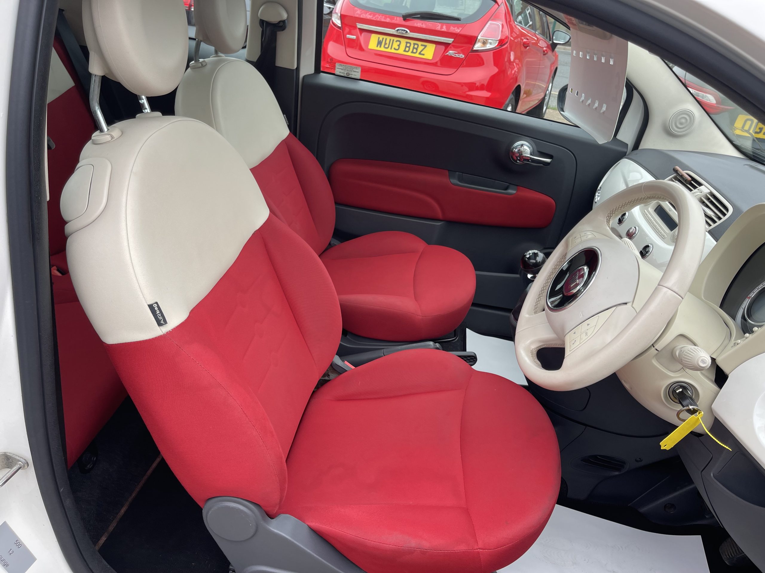 
								Fiat 500 1.2 Lounge full									
