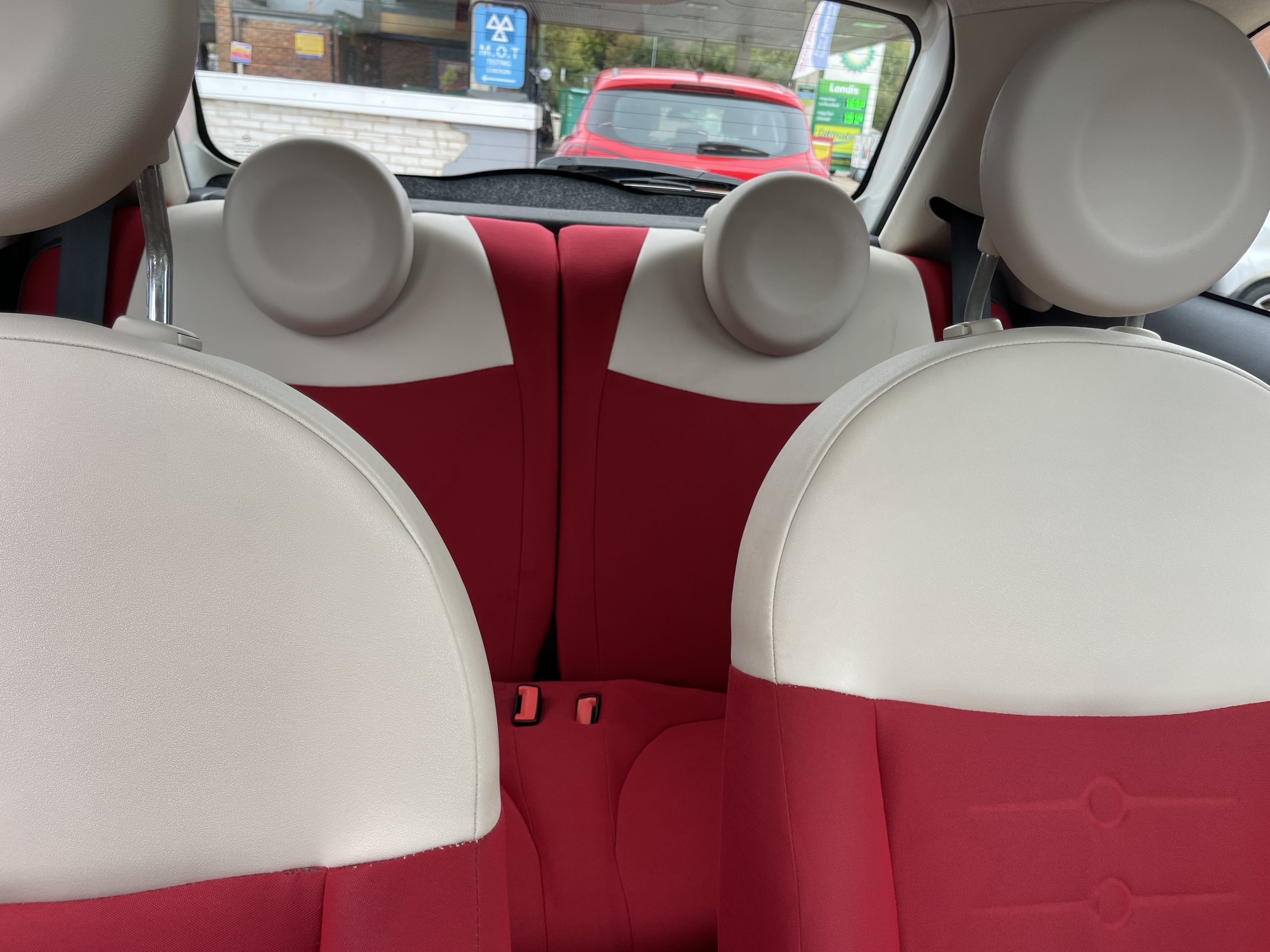 
								Fiat 500 1.2 Lounge full									