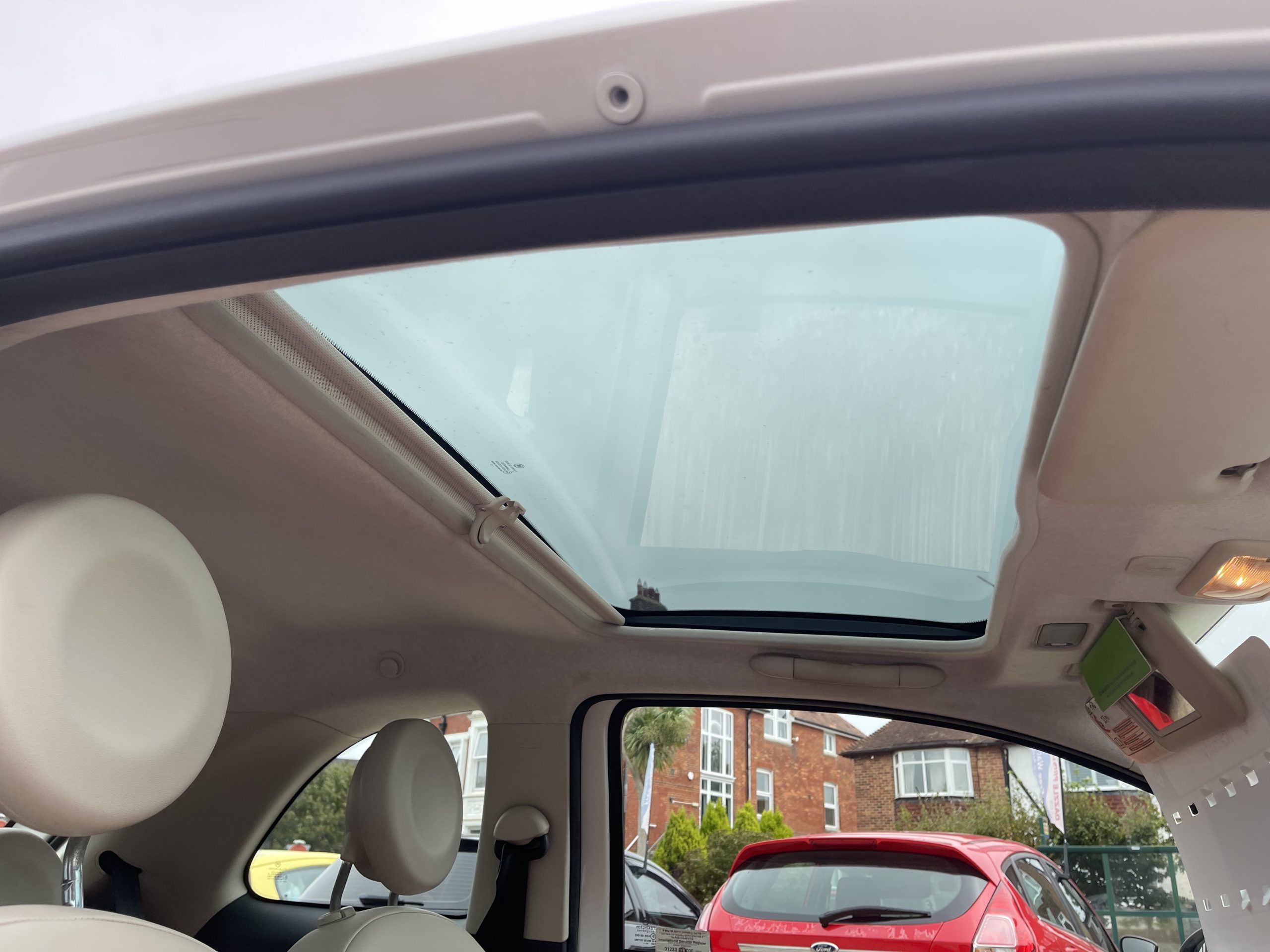 
								Fiat 500 1.2 Lounge full									