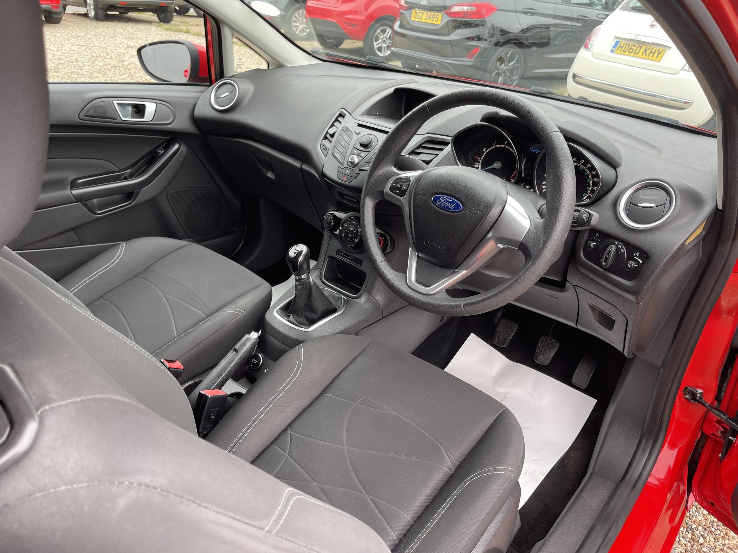 
								Ford Fiesta Style 1.2 full									