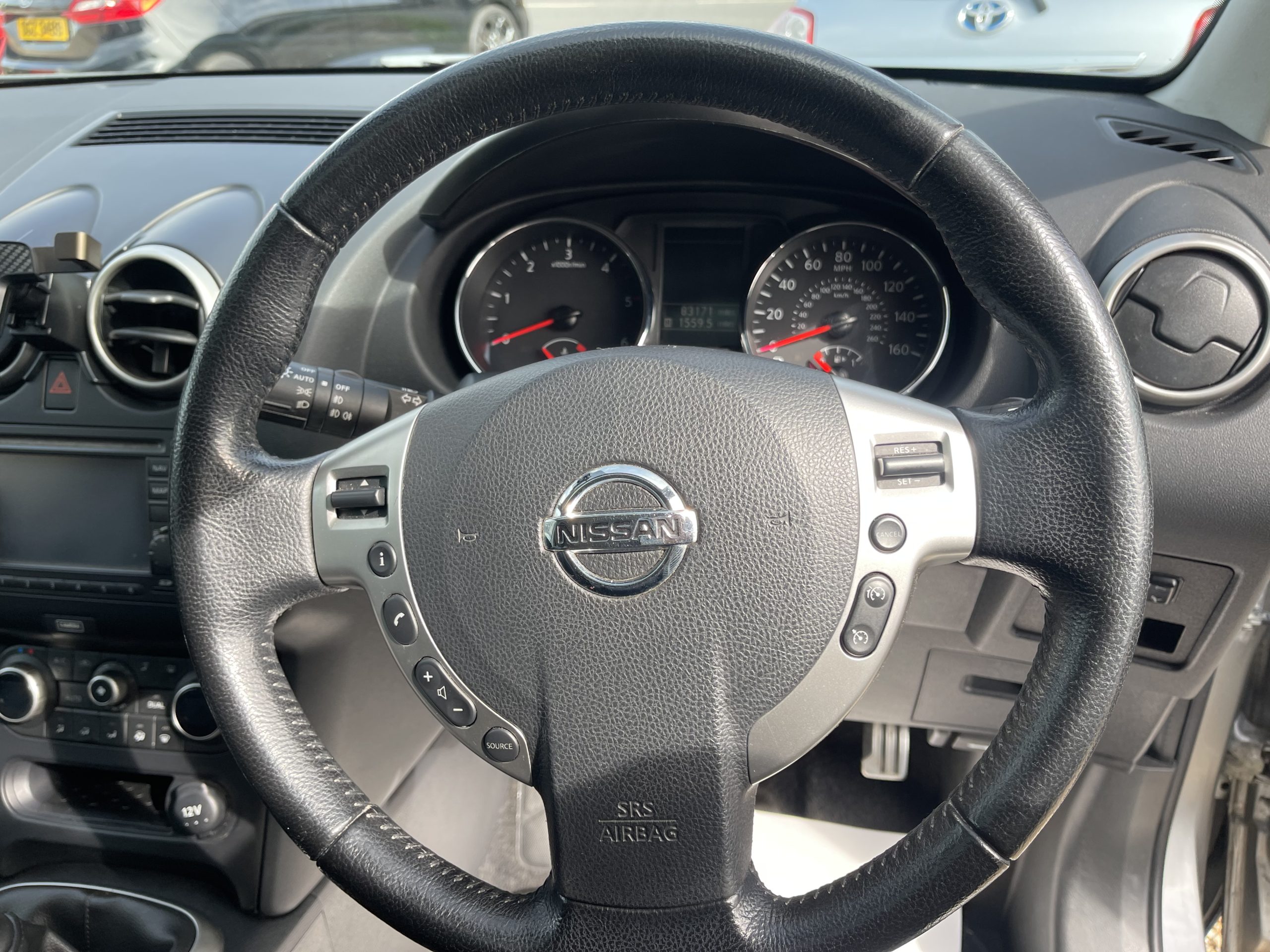 
								Nissan Qashqai Dci Tekna full									