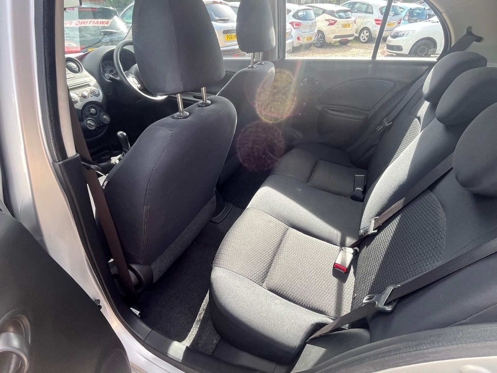 
								Nissan Micra1.2 12V Visia Hatchback full									