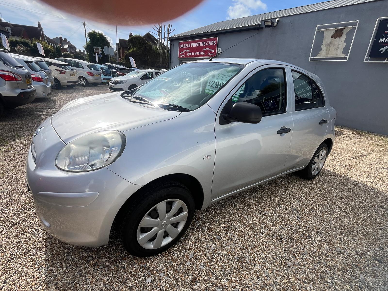 
								Nissan Micra1.2 12V Visia Hatchback full									