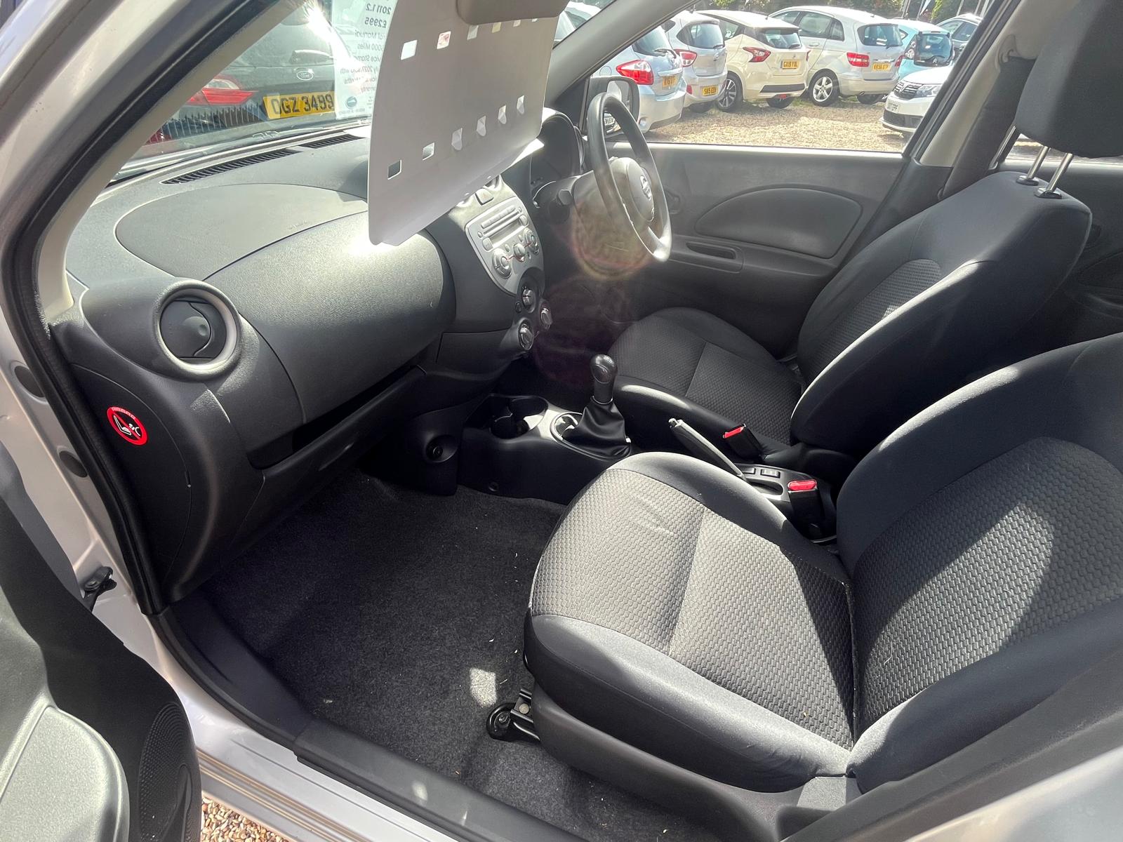 
								Nissan Micra1.2 12V Visia Hatchback full									