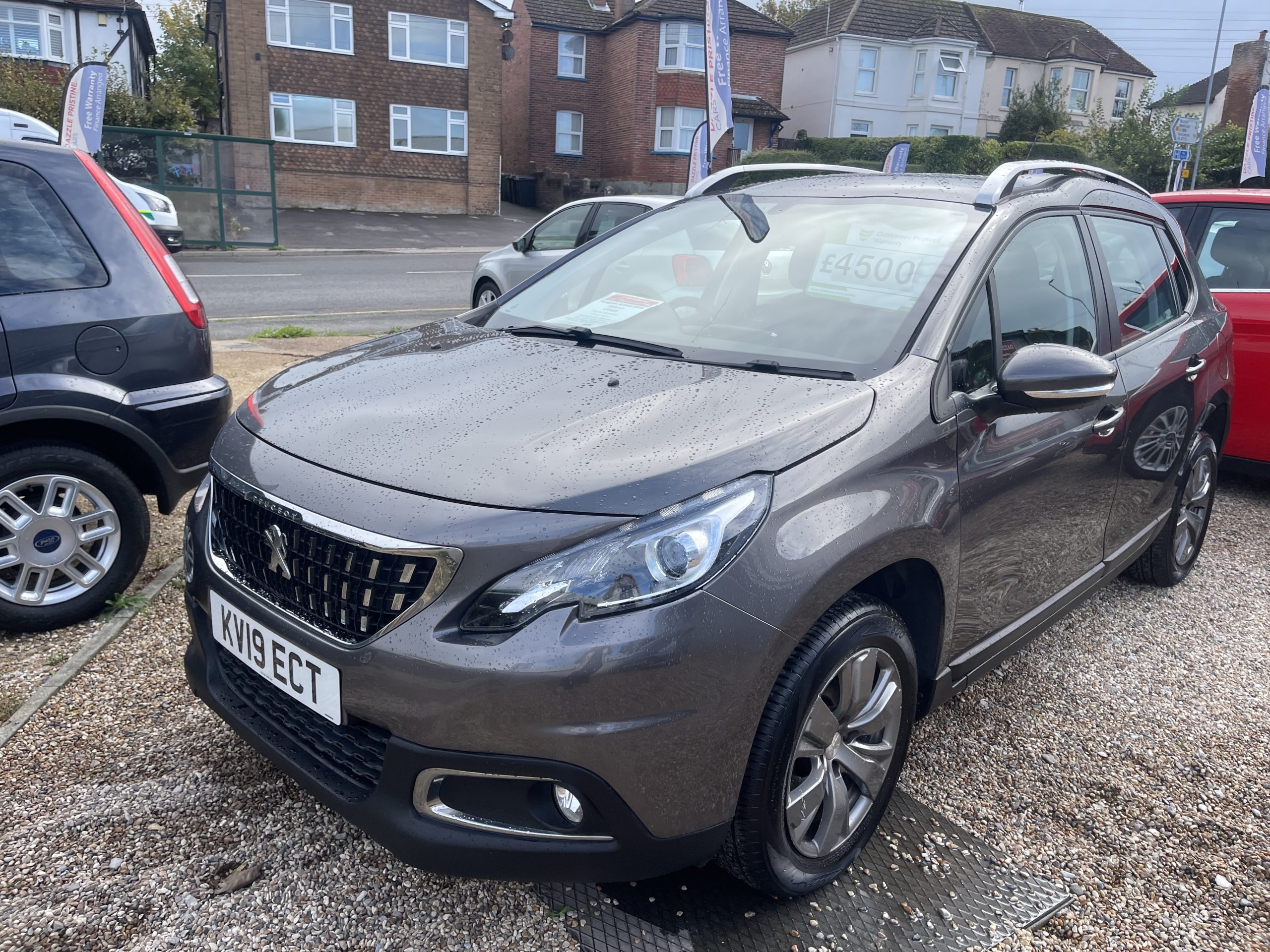 
								Peugeot 2008 1.2 Puretech Active full									