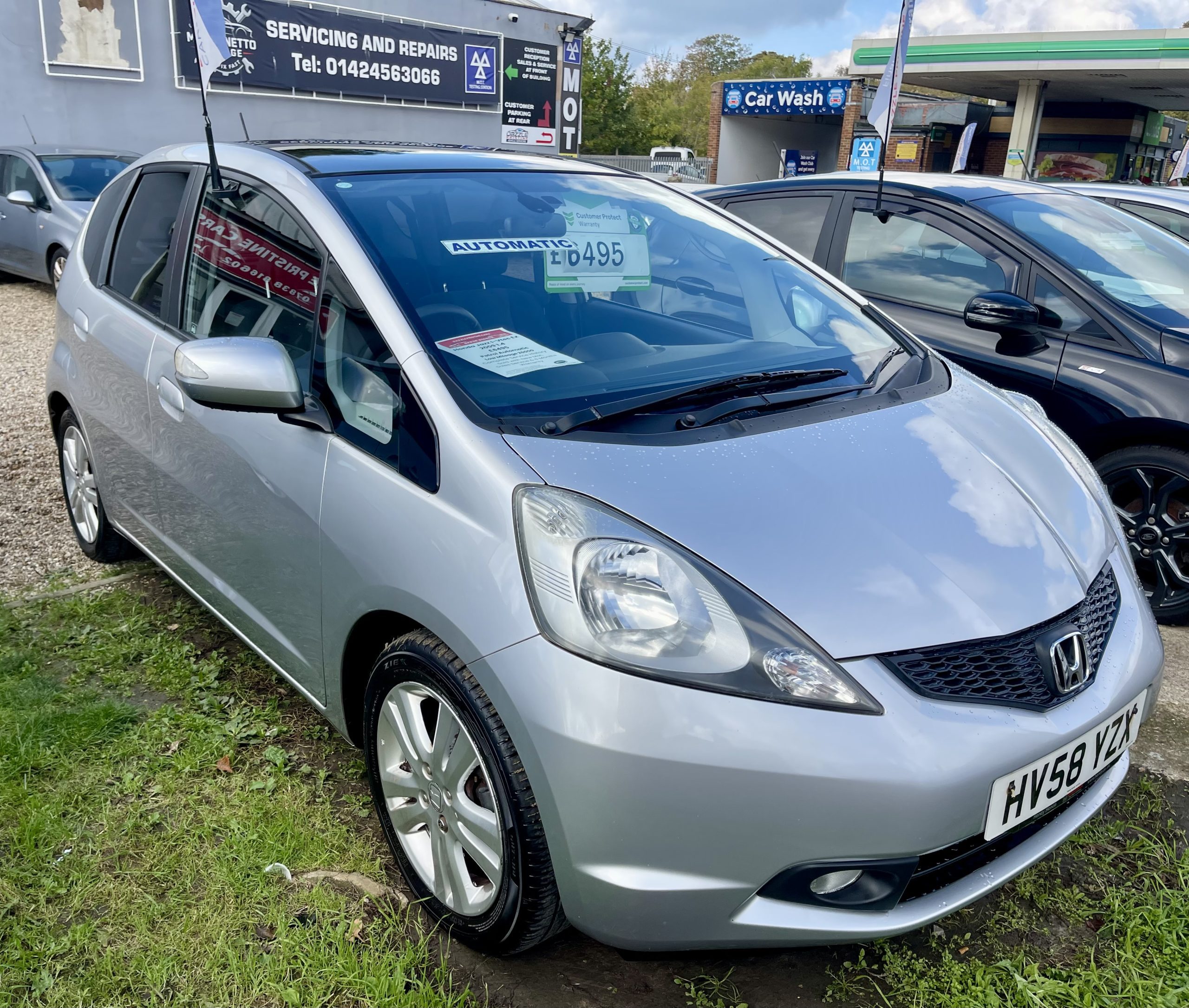 
								Honda Jazz i-Vtec Ex Automatic full									