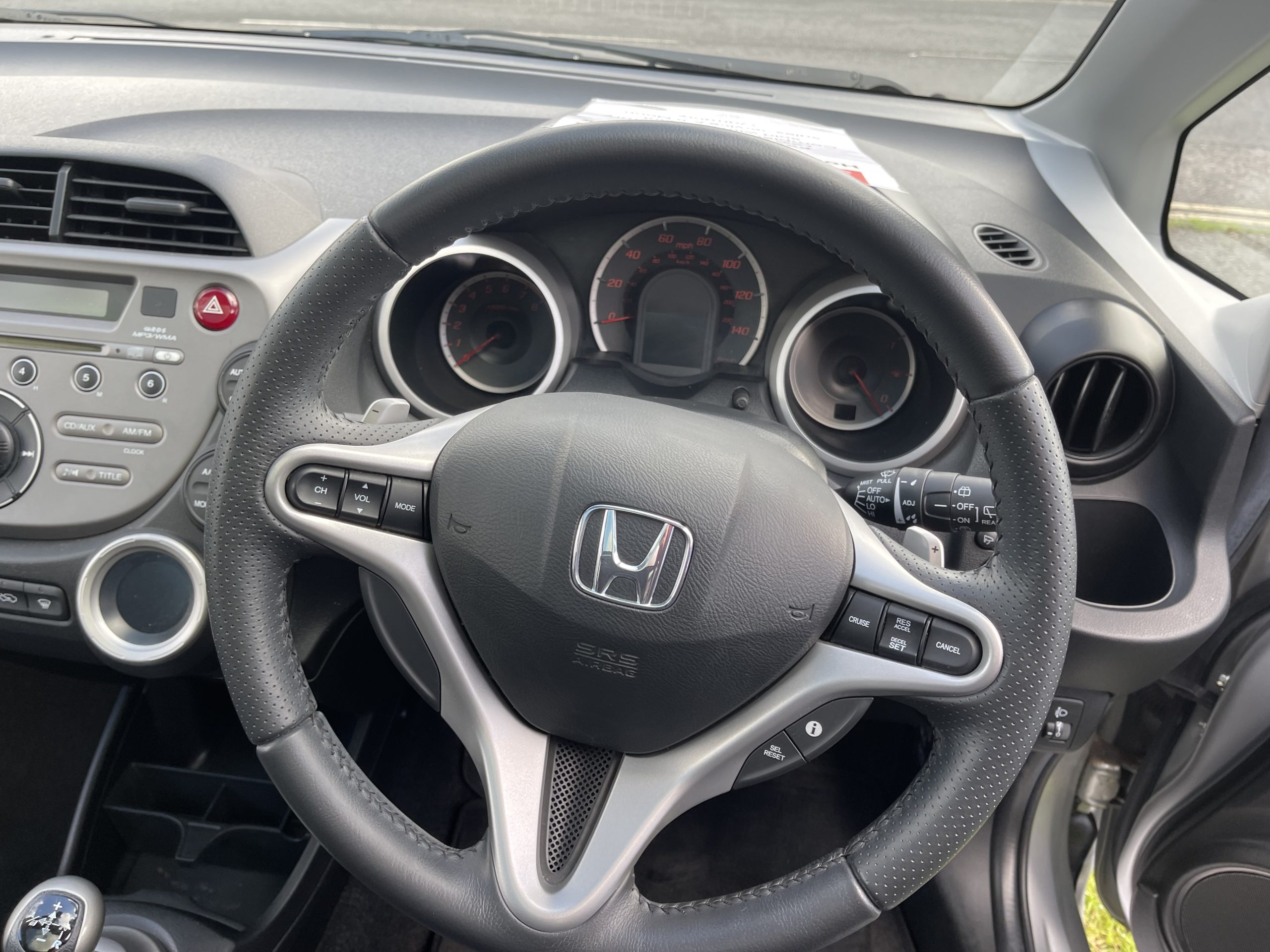 
								Honda Jazz i-Vtec Ex Automatic full									