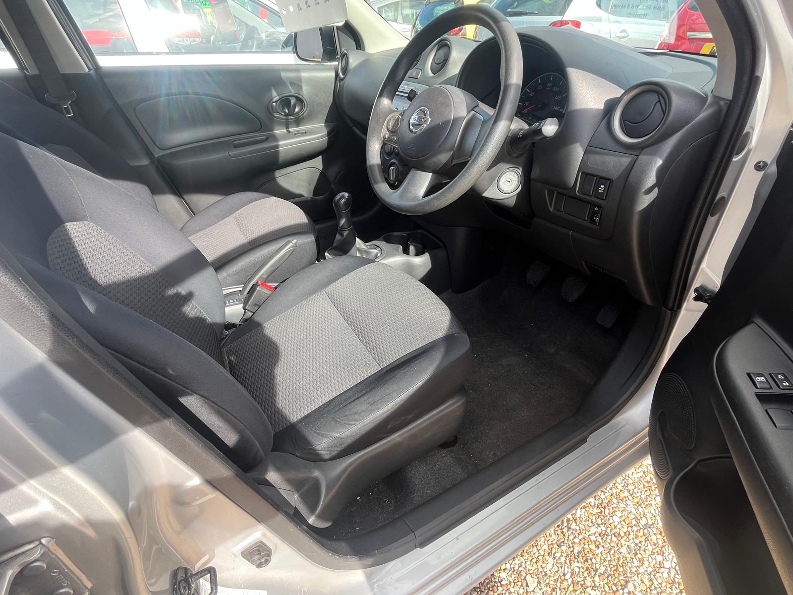 
								Nissan Micra1.2 12V Visia Hatchback full									